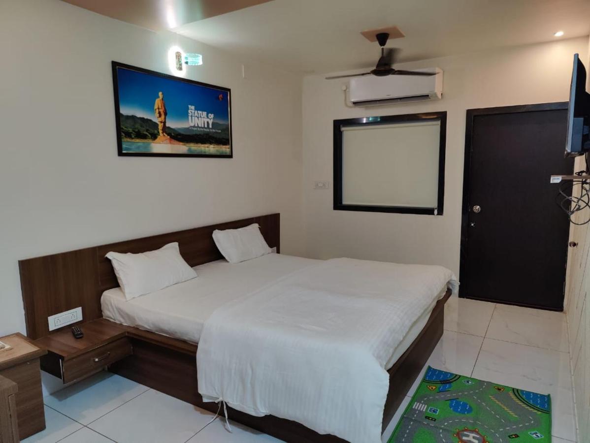 Hotel Sardar Rooms Garudeshwar Exterior foto