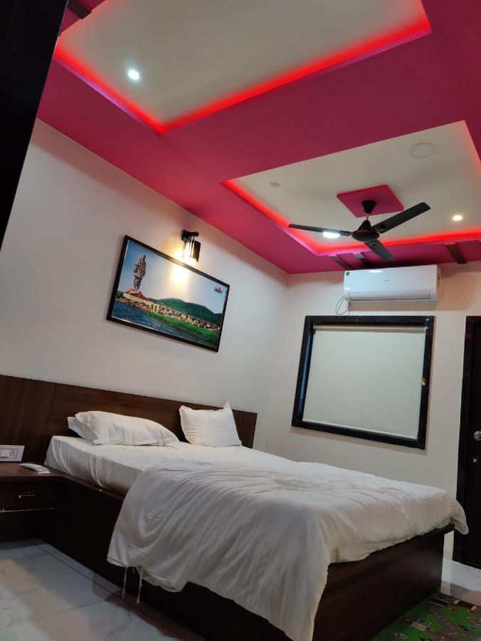 Hotel Sardar Rooms Garudeshwar Exterior foto